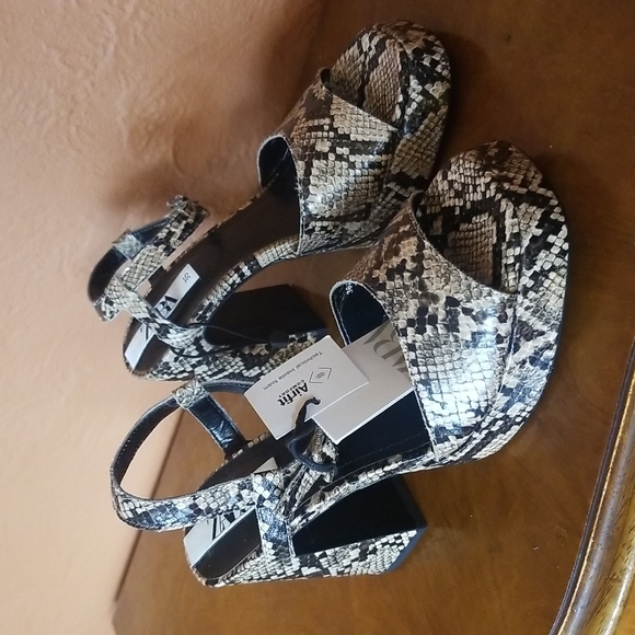 NWT Zara Platform Open Toe Sandal - Picture 2 of 8